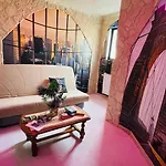 Nature, Evasion, Jacuzzi, Grande Piscine Et Cinema