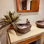 Vakantiehuis Nature, Evasion, Jacuzzi, Grande Piscine Et Cinema