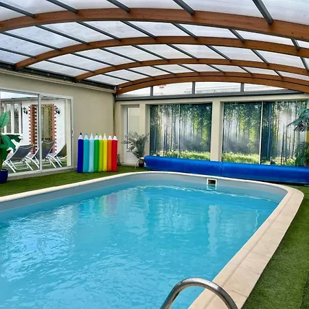 Nature, Evasion, Jacuzzi, Grande Piscine Et Cinema *